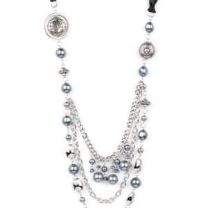 Juego de collar y aretes